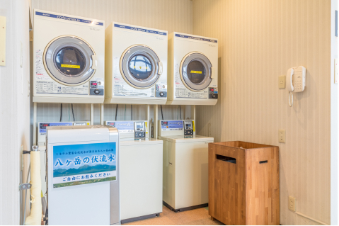 Coin-operated laundry