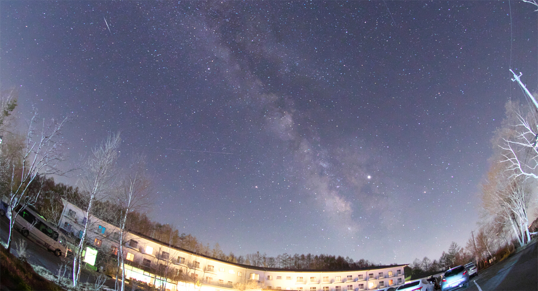 八ヶ岳と天の川《織姫と彦星》